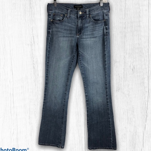 Banana Republic Denim - Banana Republic Slim Bootcut Mid Rise Size 28 / 6